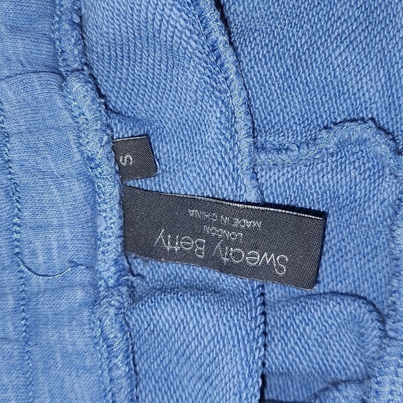 Sweaty Betty High-Waisted Essentials Sweat Shorts - Picture 5 of 8